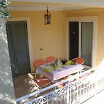 Сasa de vacaciones Lefkada Summer House Near The Nikiana