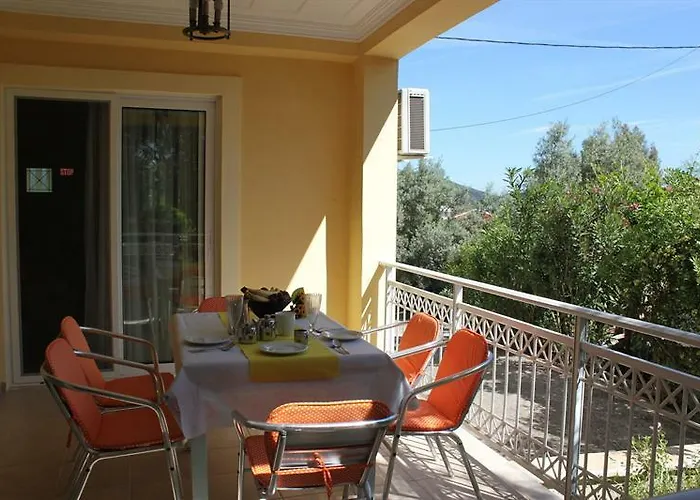 Lefkada Summer House Near The Semesterbostad *