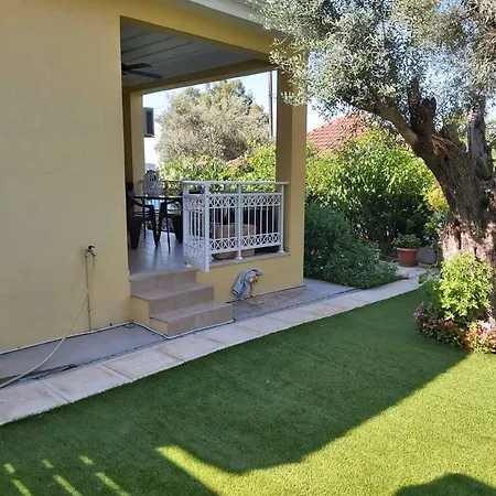 Lefkada Summer House Near The Νικιάνα