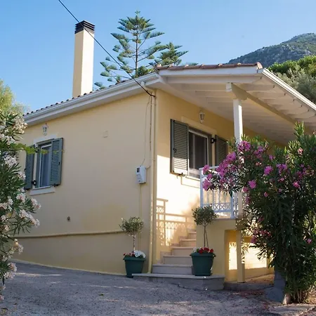 Lefkada Summer House Near The * Nikiána