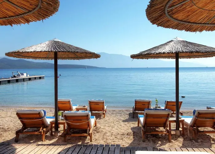 Lefkada Summer House Near The Nyaraló *