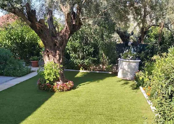 Lefkada Summer House Near The Nyaraló Nikiána