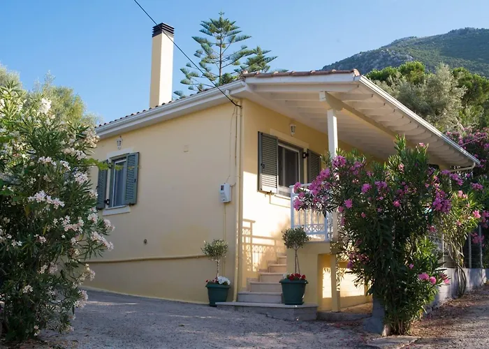 Lefkada Summer House Near The * Nikiána